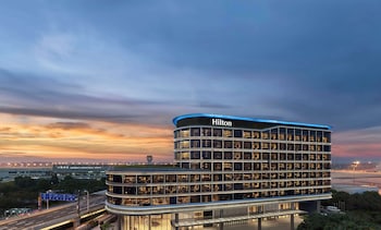 Hilton Shanghai Hongqiao International Airport,,4 star