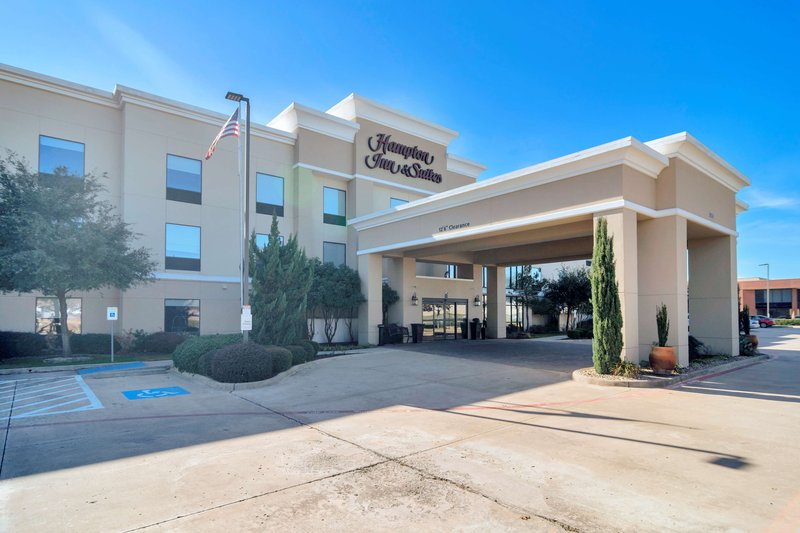 Hampton Inn & Suites Fort Worth-Fossil Creek,Tarrant County>>Fort Worth,2.5 star