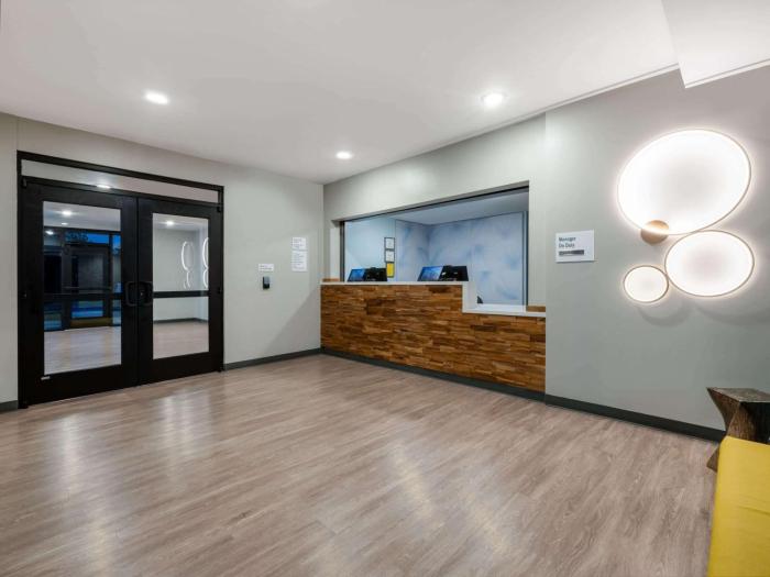 echo suites extended stay by wyndham madison