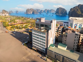 tru by hilton ha long hon gai centre