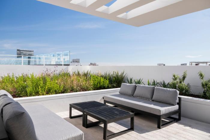 Top Rentals Nuñez,,3 star
