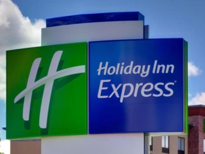 holiday inn express and suites waco downtown by ihg
