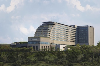 The Westin Pune Koregaon Park,Koregaon Park,5 star