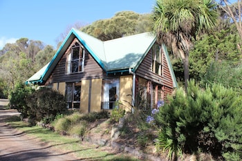 eastern reef cottages