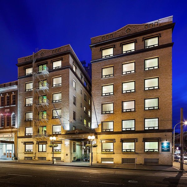 mark spencer hotel
