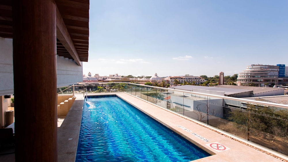 Holiday Inn Express Puerto Vallarta By Ihg,Nuevo Vallarta>>Marina Vallarta,3 star