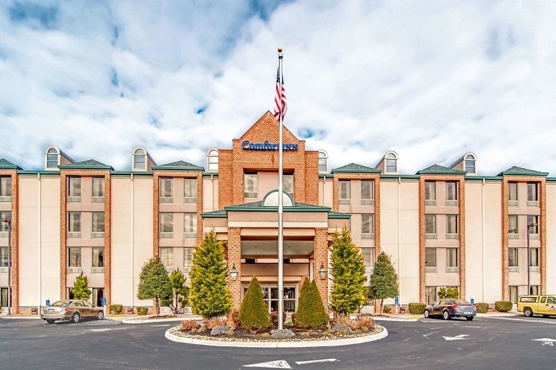 comfort inn airport