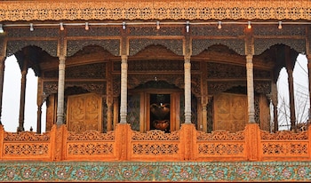 De-Laila Houseboats,,3 star