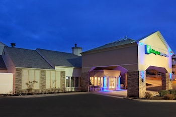 Holiday Inn Express Hotel & Suites Pittsburgh Airport By Ihg,Pittsburgh>>Pennsylvania,3 star
