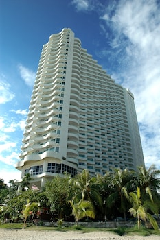 Rainbow Paradise Beach Resort,,4 star