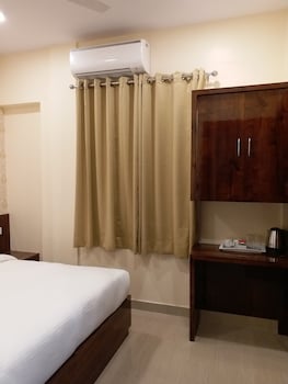 Ganga Darshan,,3 star