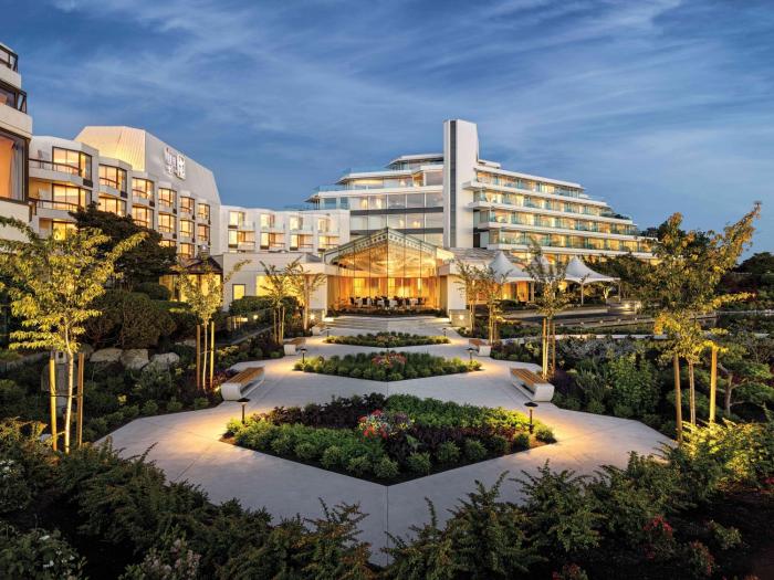 Inn At Laurel Point,Vancouver Island>>British Columbia,4 star