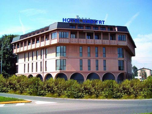 Hotel Habitat,Calco>>Arosio,4 star