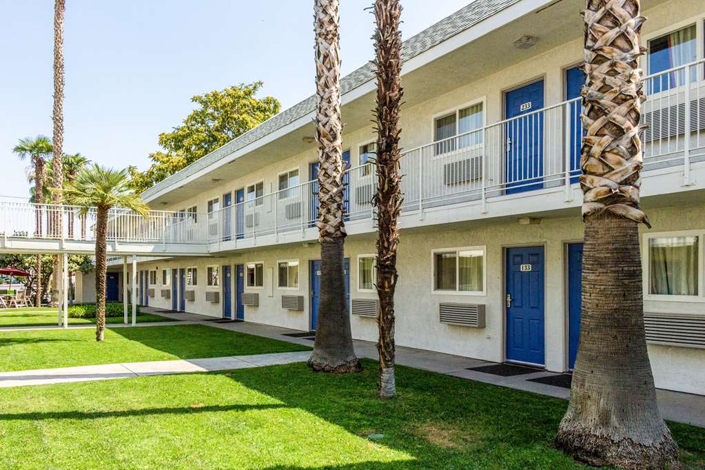 motel 6 bakersfield ca east