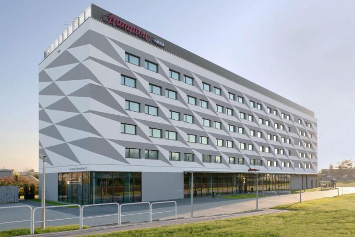 Hampton By Hilton Krakow Airport,,3 star
