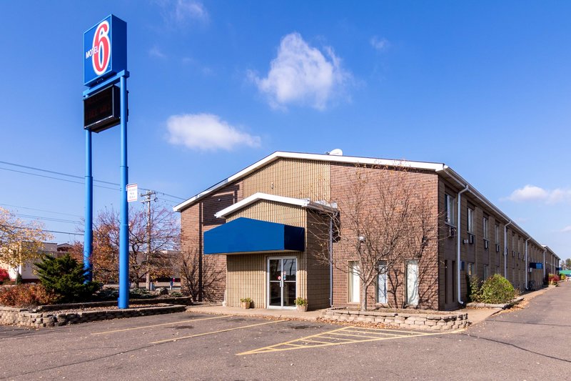 Motel 6 Eau Claire, Wi,Eau Claire>>Altoona,2 star