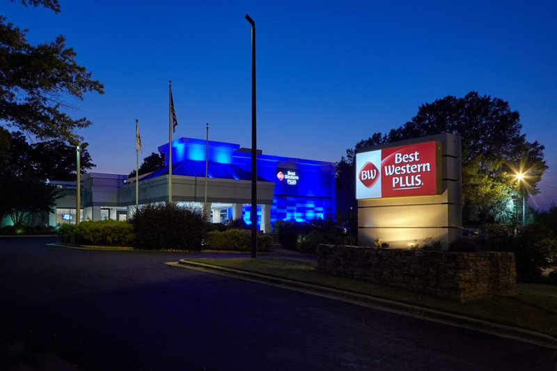 Best Western Plus University Inn,Winston-Salem>>Winston - Salem,3.5 star