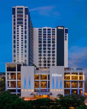 Hilton Austin,Austin Station>>Austin,4 star