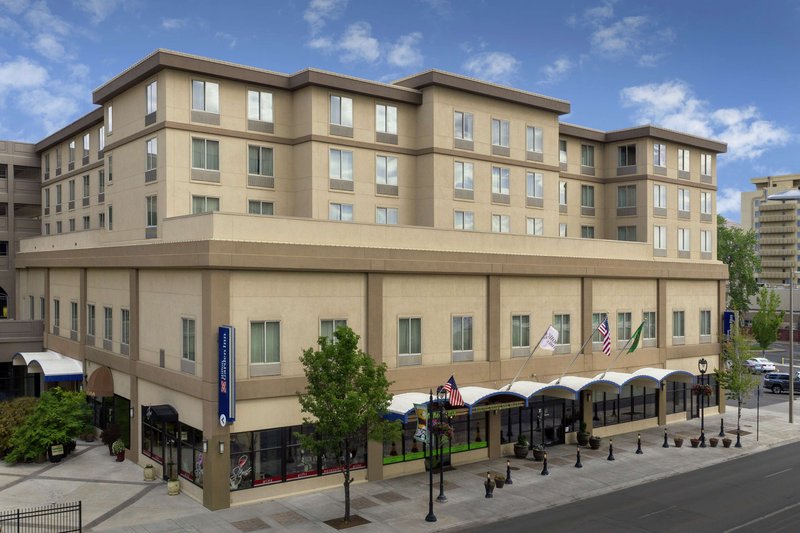 hilton garden inn yakima downtown