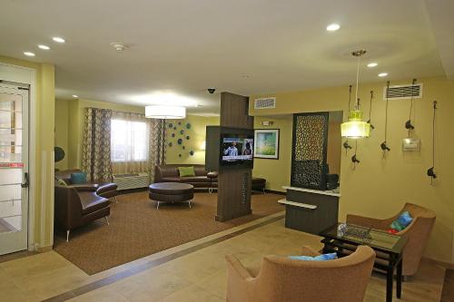 Candlewood Suites Newport News/Yorktown By Ihg,Grafton>>Fort Eustis,3 star