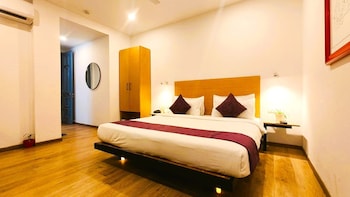 Mavens White,,3 star