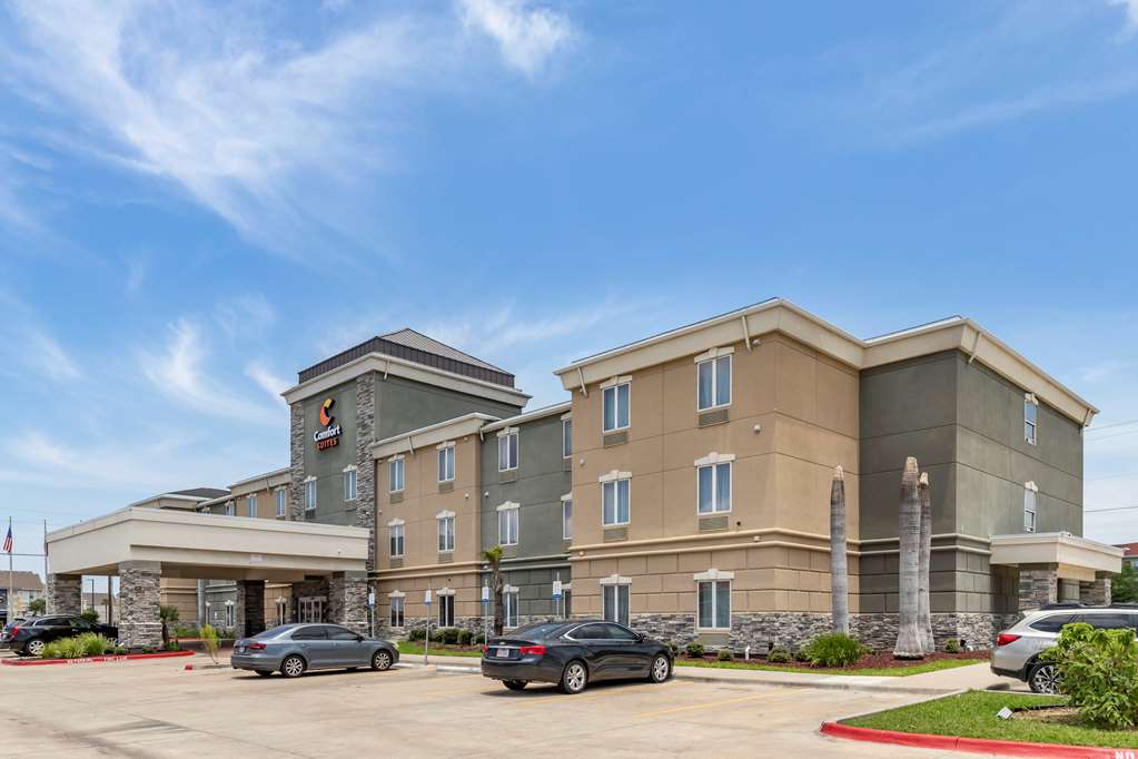 comfort suites near texas aandm university corpus christi