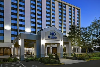 Hilton Hasbrouck Heights/Meadowlands,Edison>>Bergen,4 star