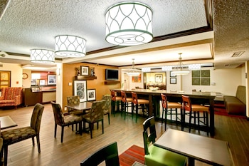 hampton inn college station