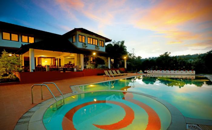 Kadkani Riverside Resort,Hacchinadu,3 star