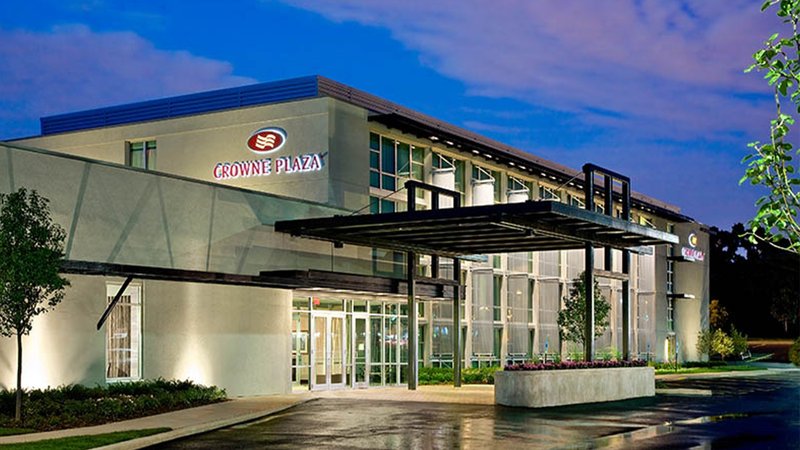 Crowne Plaza Lombard Downers Grove, An Ihg Hotel