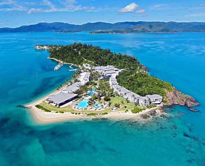 Daydream Island Resort,Cairns>>Airlie Beach,4.5 star