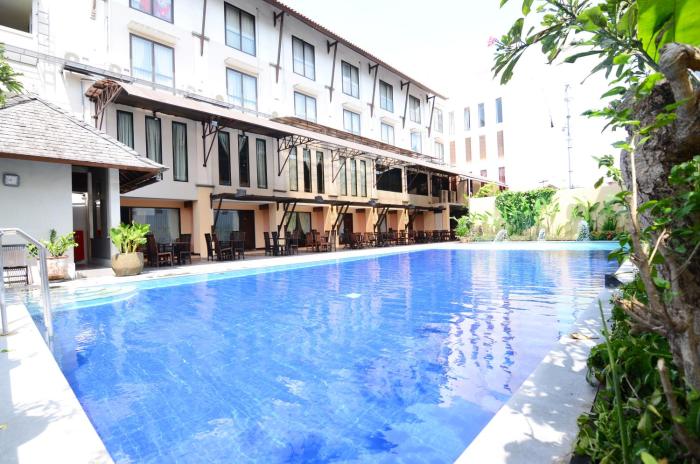Grand Santhi Hotel,Denpasar>>Bali,3 star
