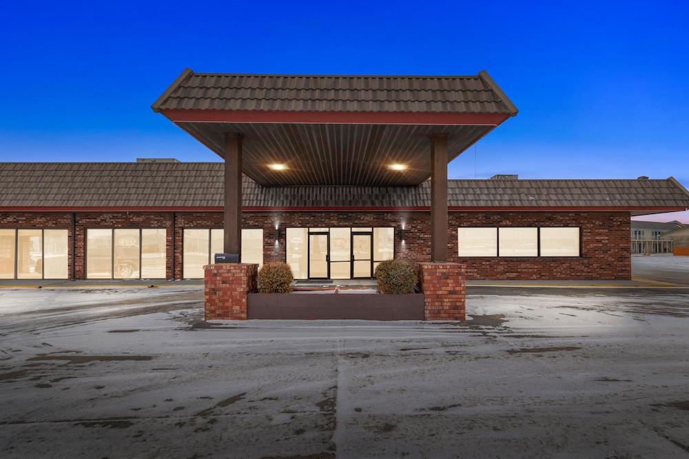 Eleven Boutique Hotel,Lyon County>>Emporia,2 star