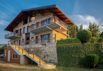 The Himalayan Bungalow Blusalz Homes,,4 star