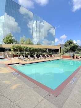 Hilton Houston Westchase,Houston County>>Downtown Houston,4 star