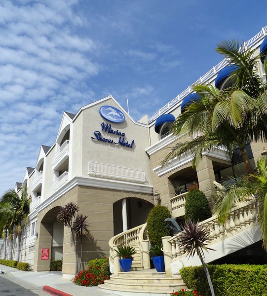 Best Western Plus Marina Shores Hotel