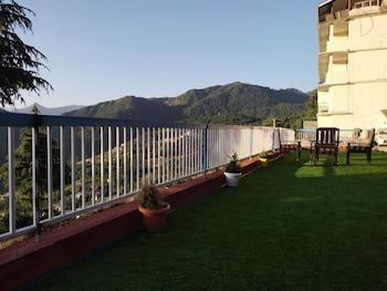 aanantham country resort