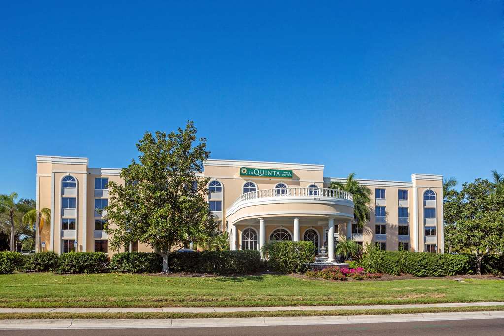 la quinta inn and suites by wyndham sarasota downtown