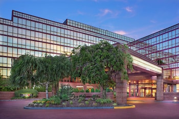 Doubletree By Hilton New York Laguardia Airport,In East Elmhurst (Queens),4 star