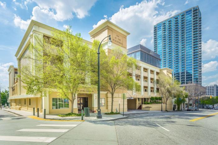 inn at the peachtrees ascend hotel collection