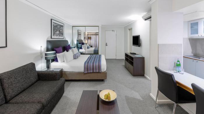 oaks sydney hyde park suites