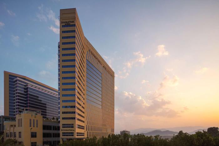 doubletree by hilton fujairah city