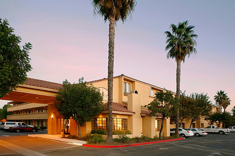 Holiday Inn Express Simi Valley, An Ihg Hotel,Simi Valley>>Santa Clarita,2.5 star