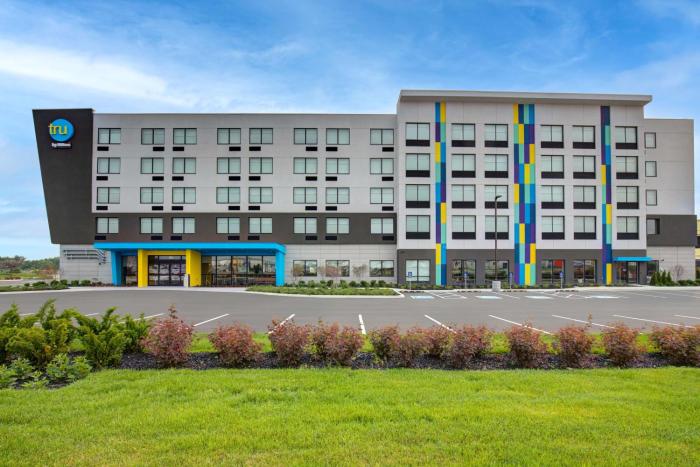 tru by hilton toronto airport west