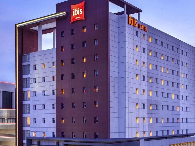 Ibis Surabaya City Center,Surabaya>>Malang,4 star