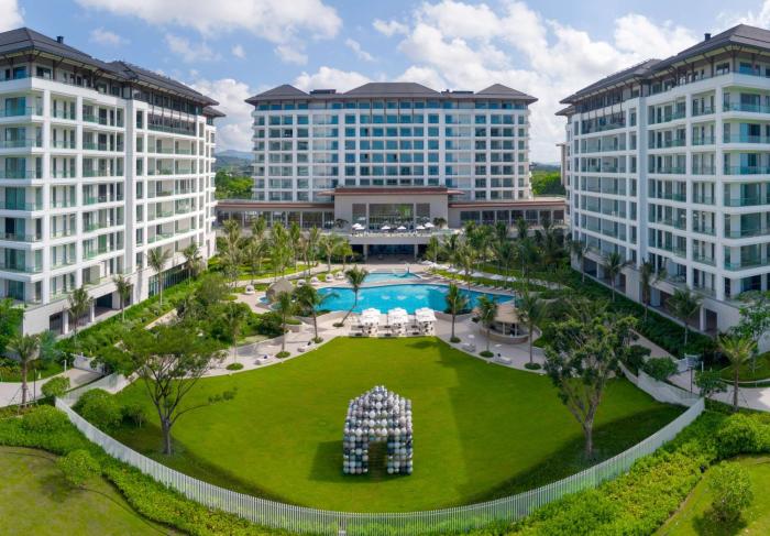 the mermoon resort hainan tufu bay tapestry by hilton