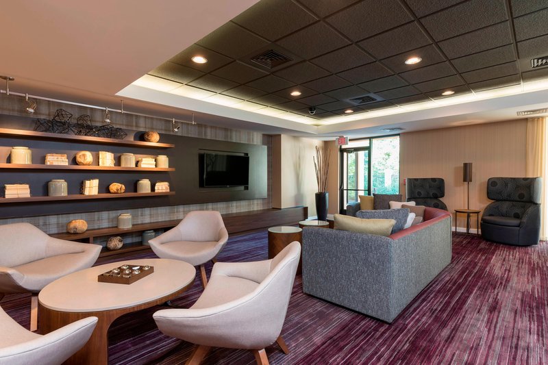 Courtyard By Marriott Traverse City,Grand Traverse>>Cedar,3 star
