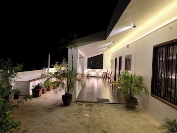 The French Villa Elite,,2 star