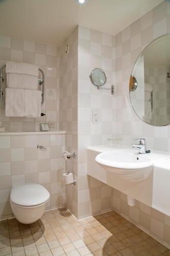 room-image