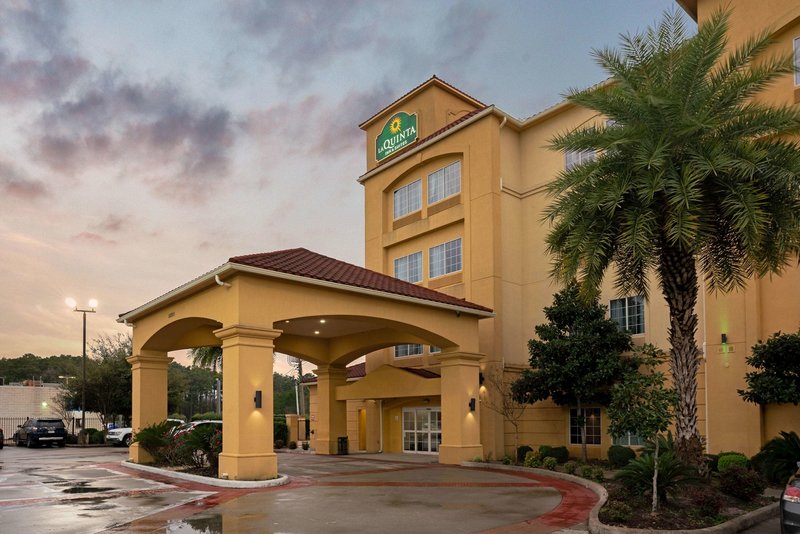 la quinta inn and suites houston bush intl airport e